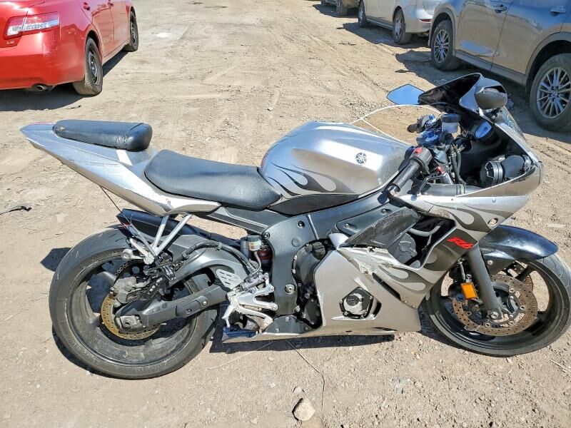 2004 YAMAHA FZ6-S/FZ6-SC/FZ6