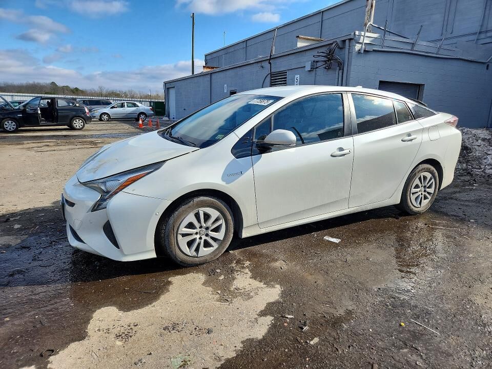 2017 TOYOTA PRIUS