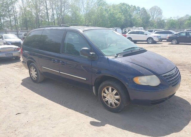 2006 CHRYSLER Town and Country