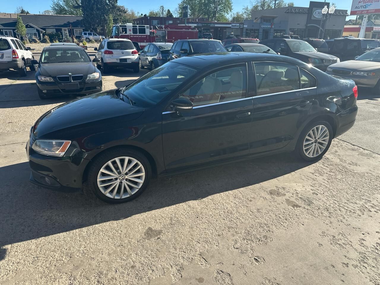2011 VOLKSWAGEN Jetta