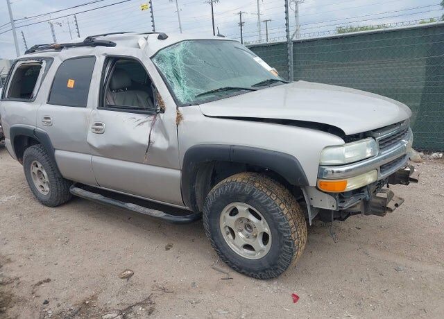 2004 CHEVROLET Tahoe