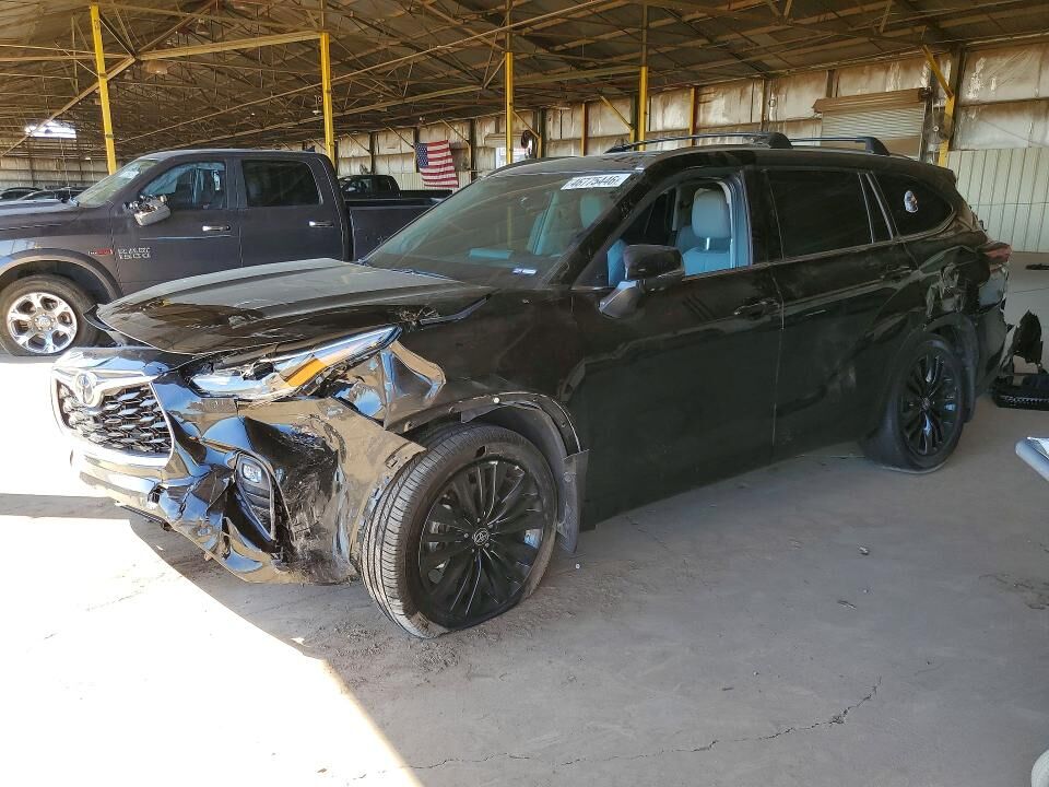 2024 TOYOTA Highlander