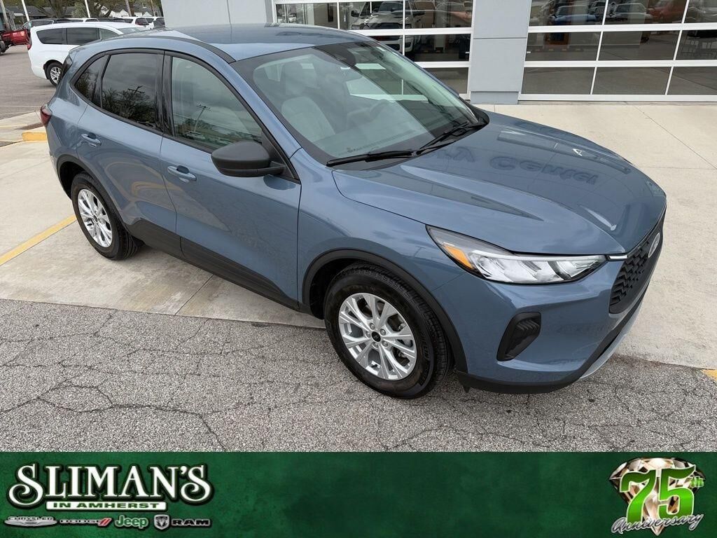 2025 FORD Escape