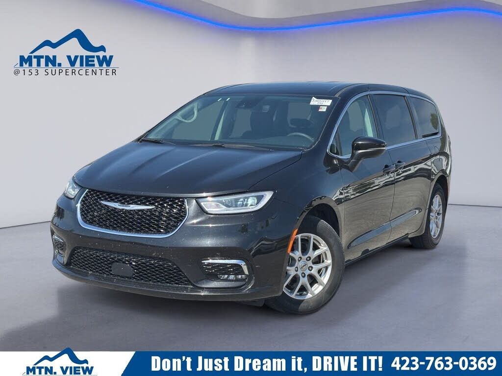 2023 CHRYSLER Pacifica