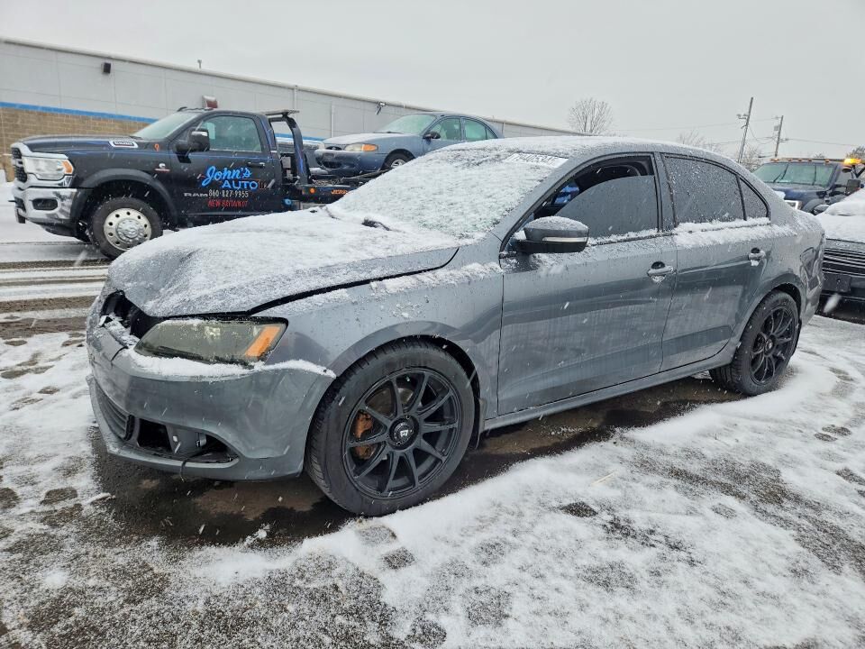 2012 VOLKSWAGEN Jetta