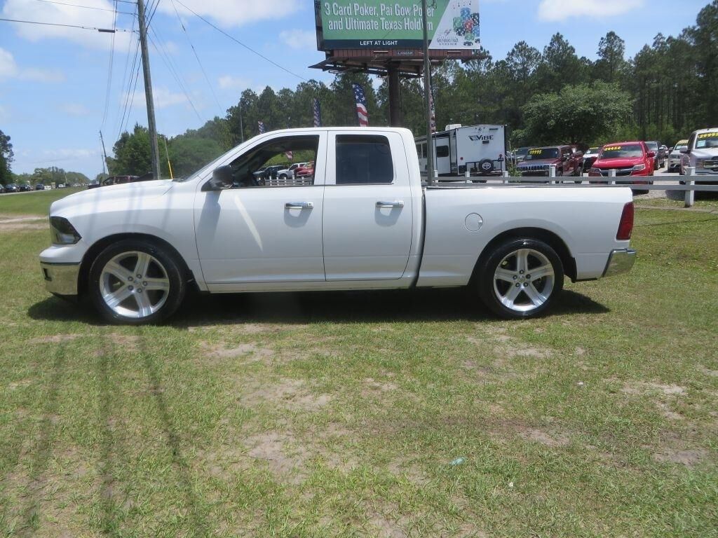 2011 DODGE Ram