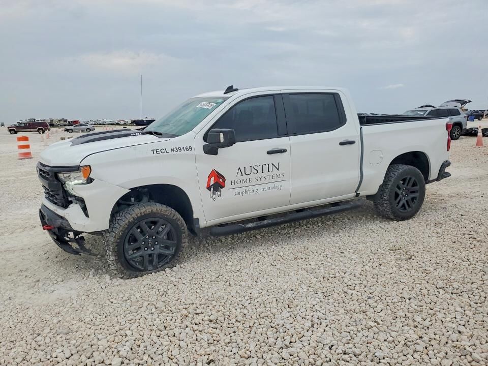 2025 CHEVROLET Silverado