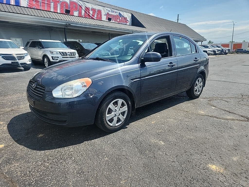 2011 HYUNDAI Accent