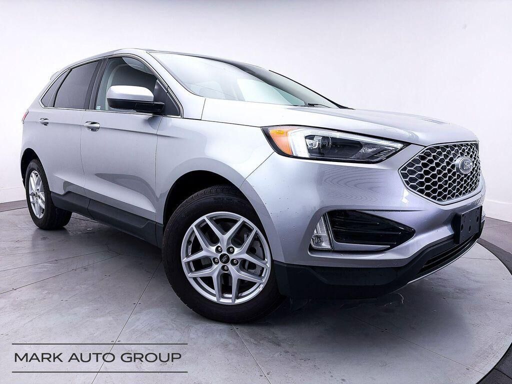 2023 FORD Edge