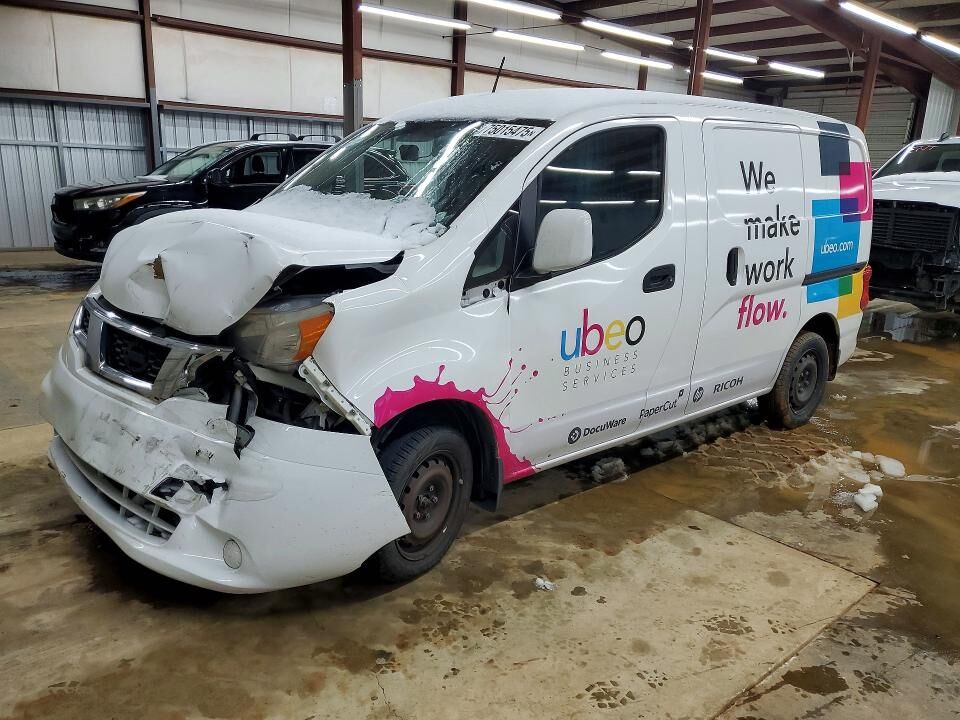 2017 NISSAN NV200