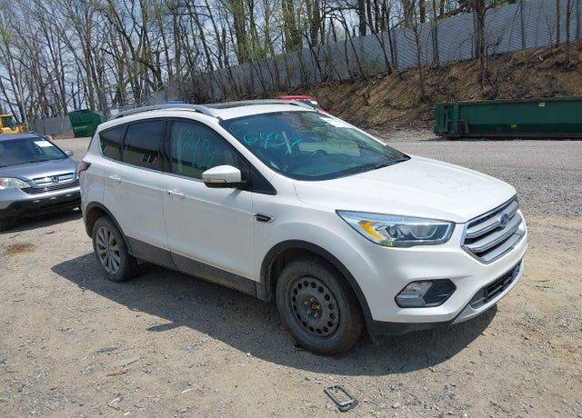 2017 FORD Escape