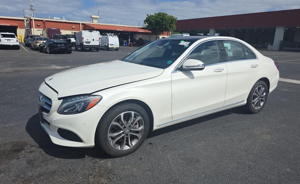 2016 MERCEDES-BENZ C-Class