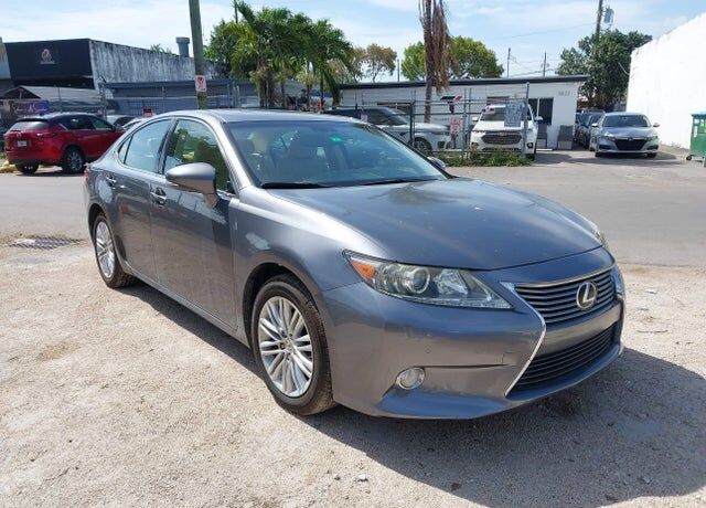 2013 LEXUS ES
