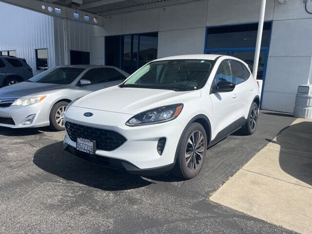 2022 FORD Escape