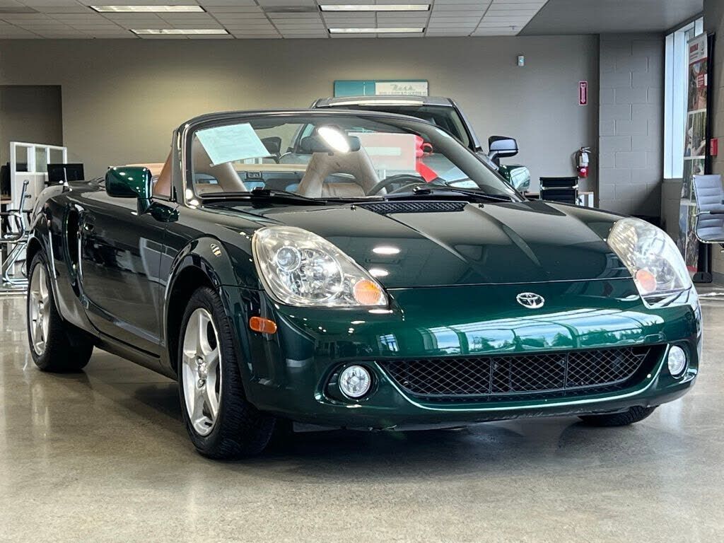 2003 TOYOTA MR2