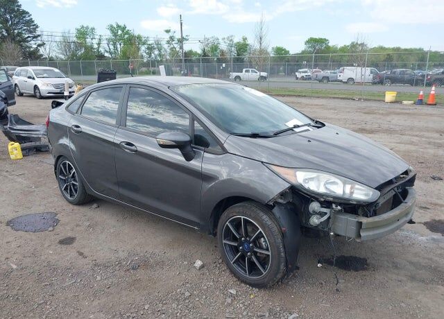 2015 FORD Fiesta