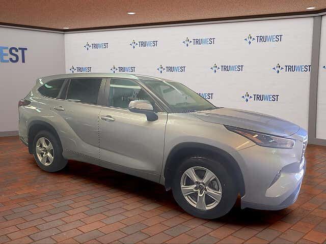 2024 TOYOTA Highlander