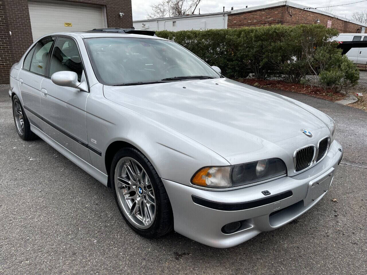 2000 BMW M5