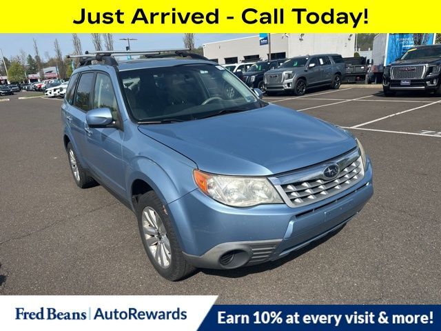2011 SUBARU Forester