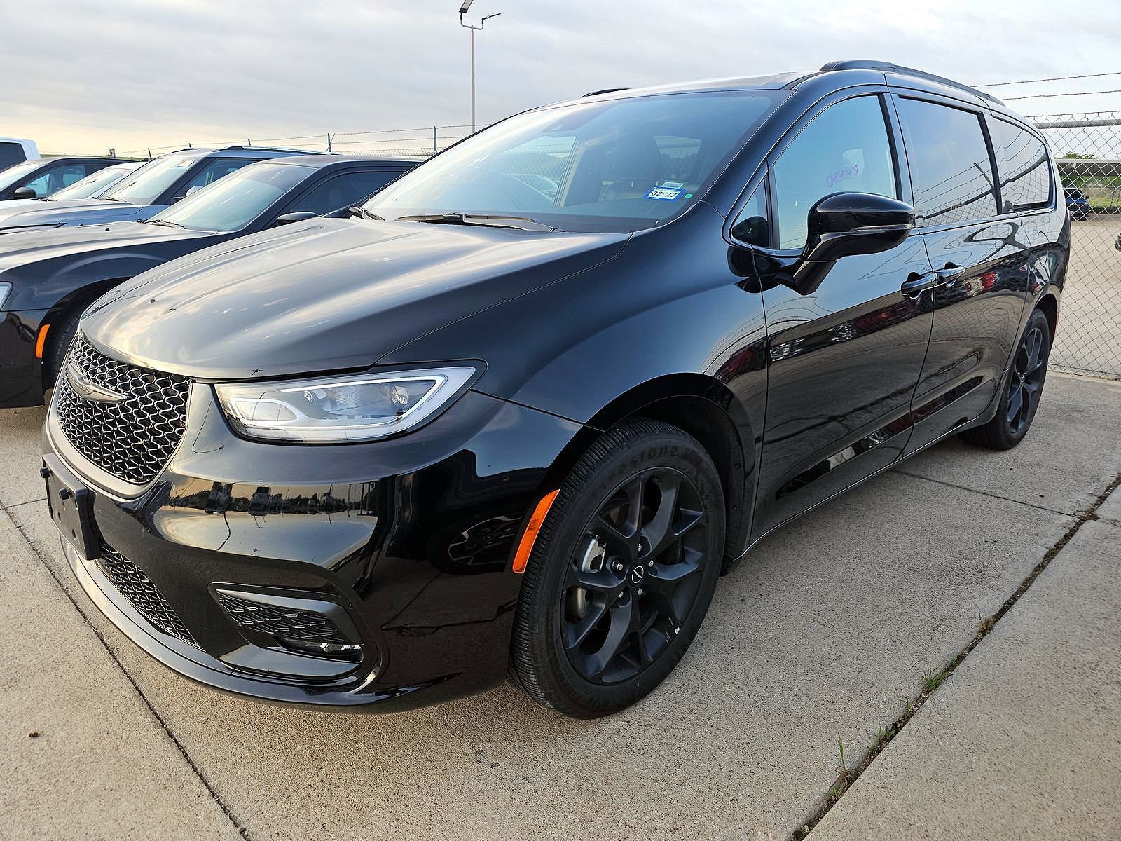 2025 CHRYSLER Pacifica