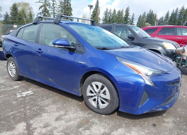 2016 TOYOTA PRIUS