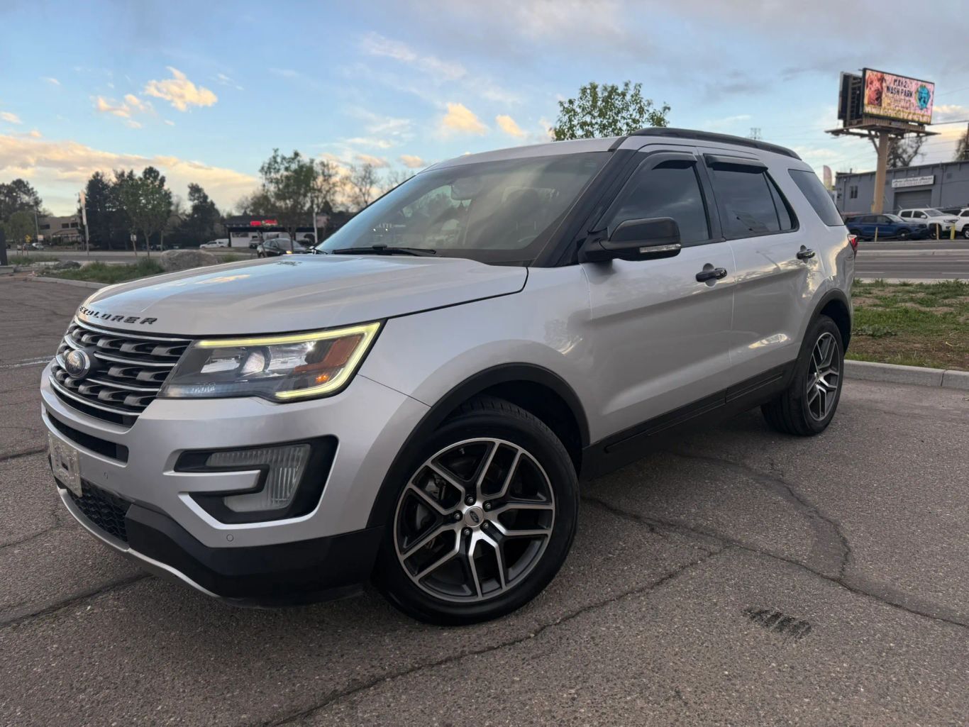 2016 FORD Explorer