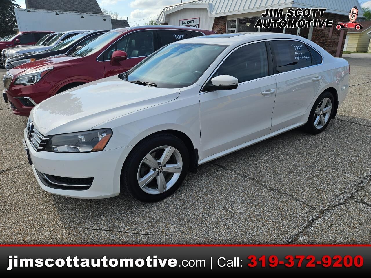 2013 VOLKSWAGEN Passat