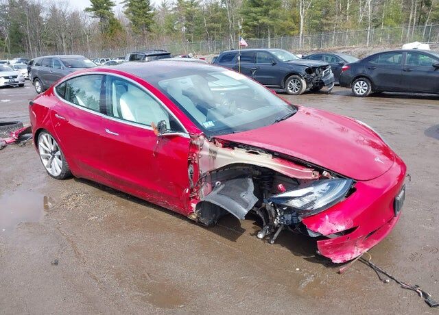 2018 TESLA Model 3