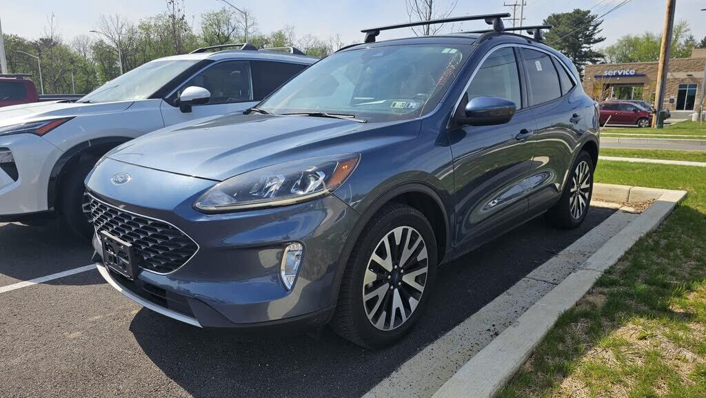 2020 FORD Escape