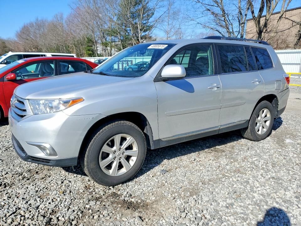 2011 TOYOTA Highlander