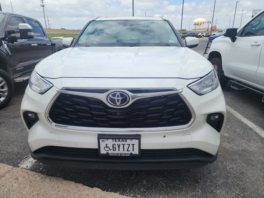 2021 TOYOTA Highlander