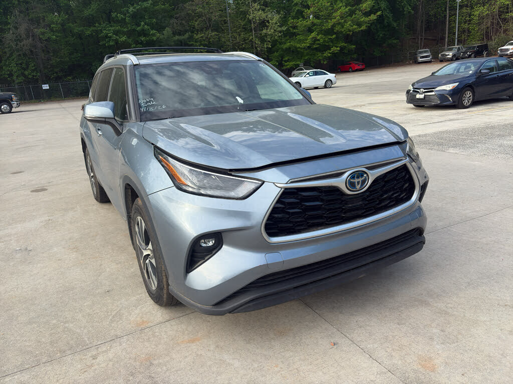 2022 TOYOTA Highlander