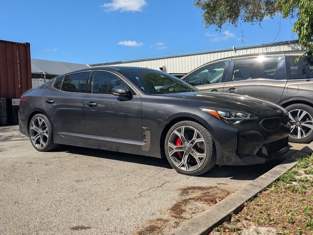 2021 KIA Stinger