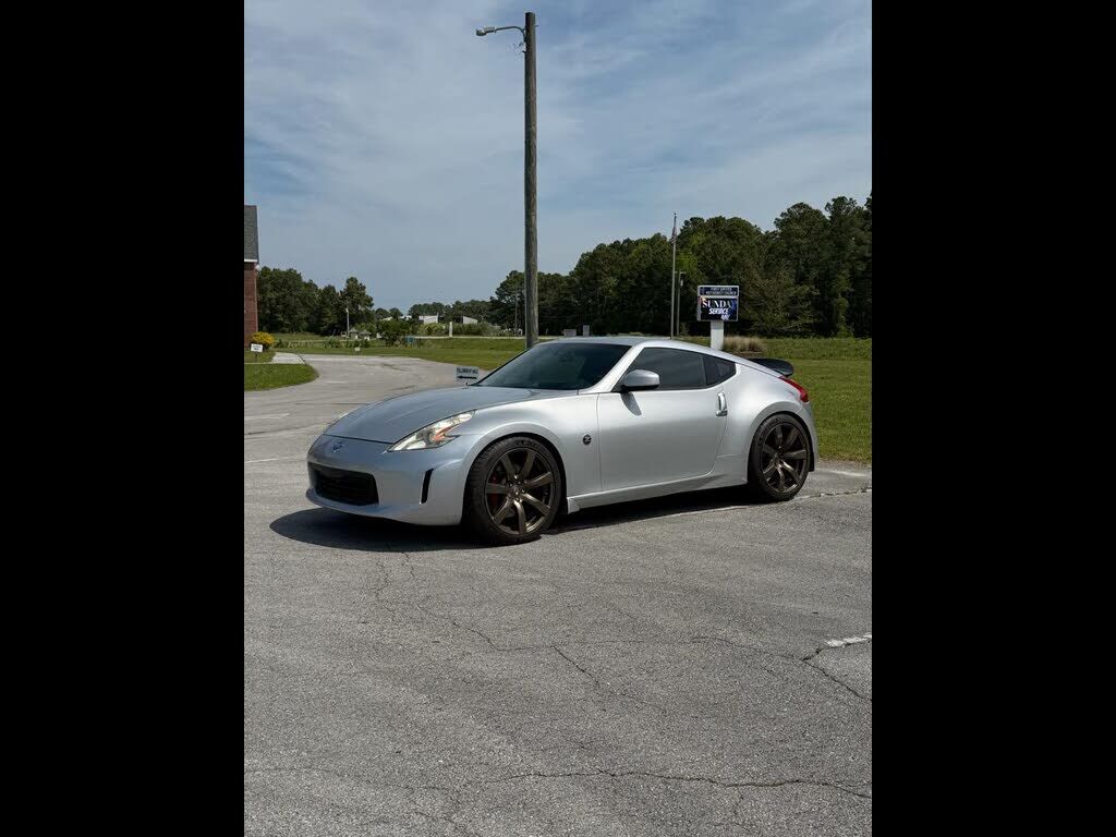 2013 NISSAN 370Z