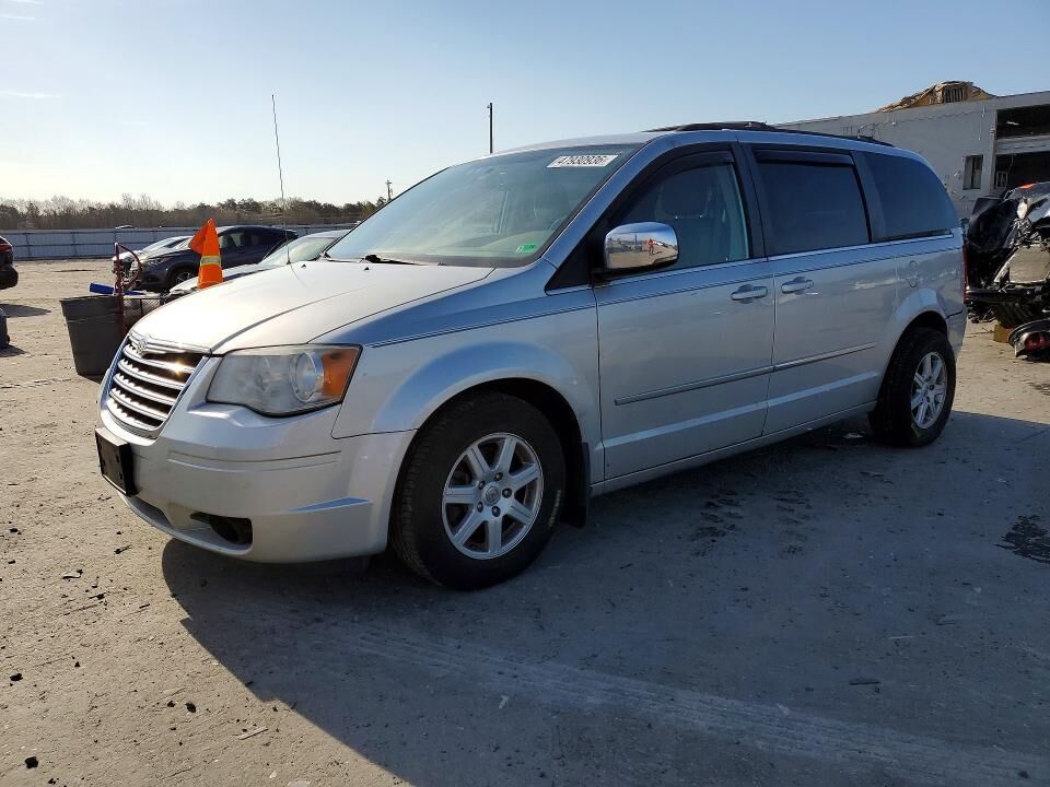 2010 CHRYSLER Town and Country