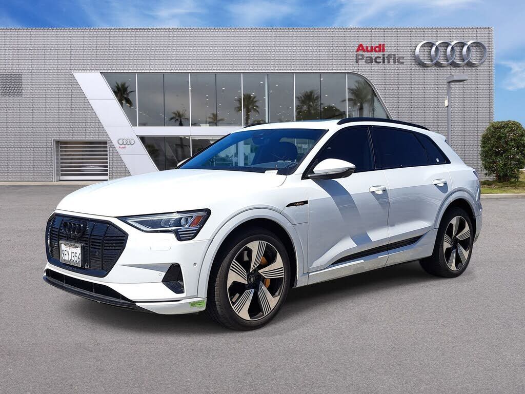 2023 AUDI e-tron