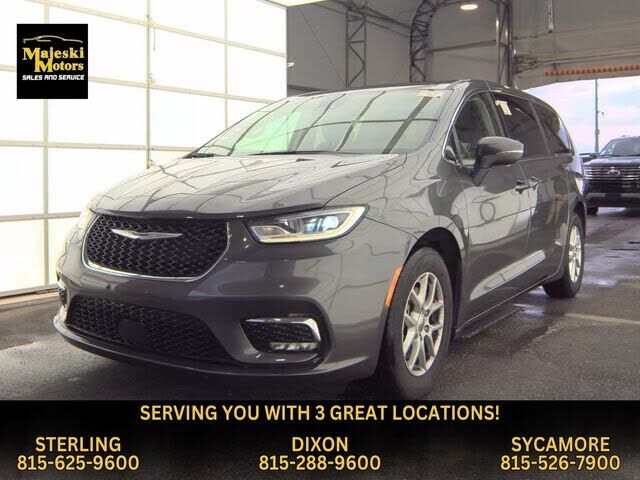 2023 CHRYSLER Pacifica