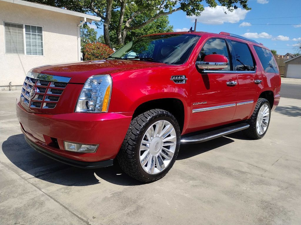 2013 CADILLAC Escalade