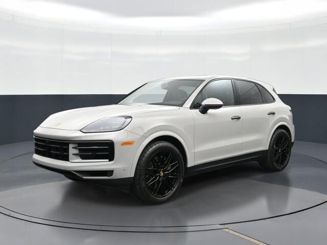 2024 PORSCHE Cayenne