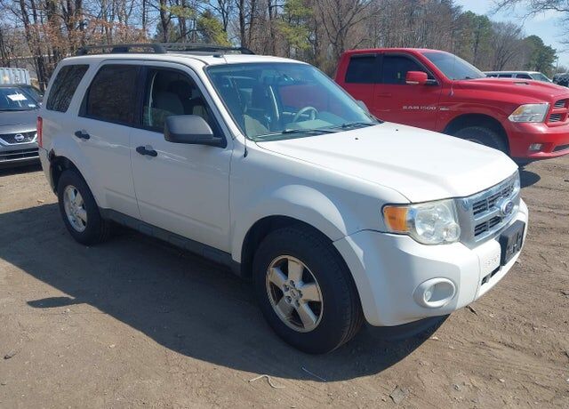 2010 FORD Escape