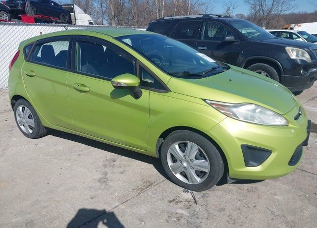 2013 FORD Fiesta