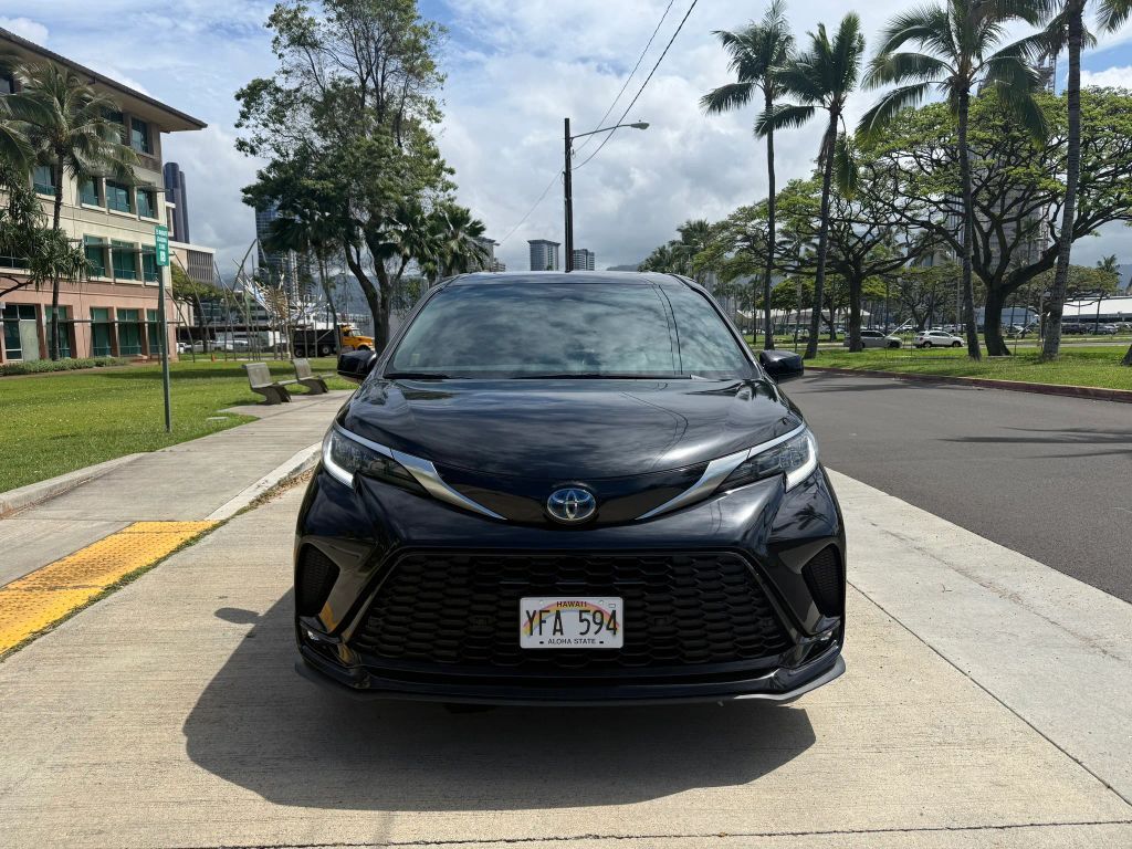 2022 TOYOTA Sienna