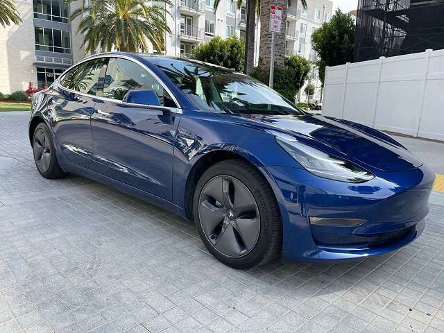 2018 TESLA Model 3