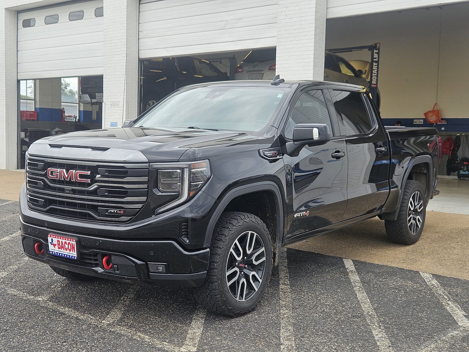 2023 GMC Sierra