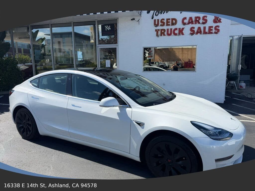 2020 TESLA Model 3