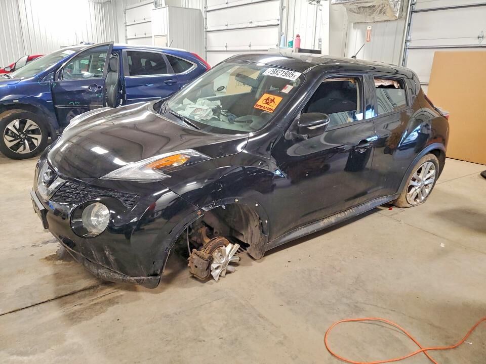 2016 NISSAN Juke