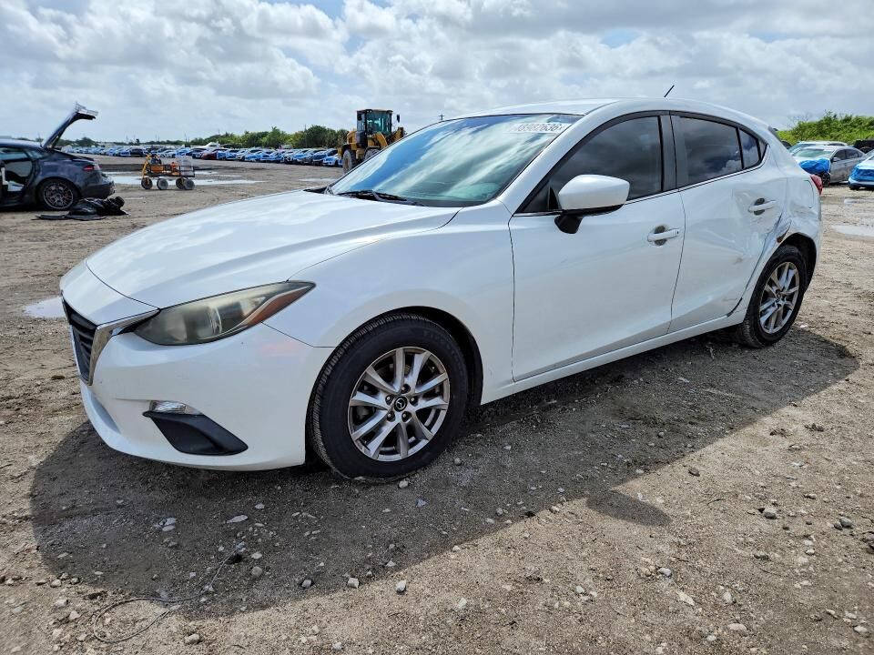 2016 MAZDA Mazda3