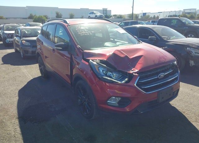 2017 FORD Escape