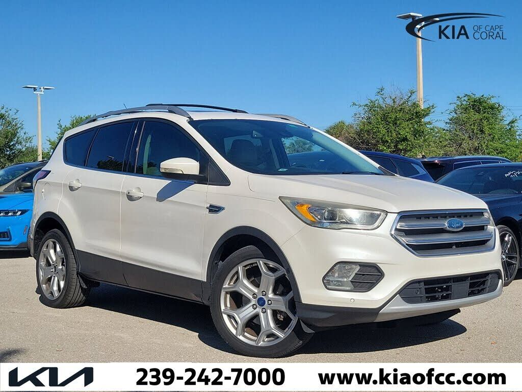 2017 FORD Escape