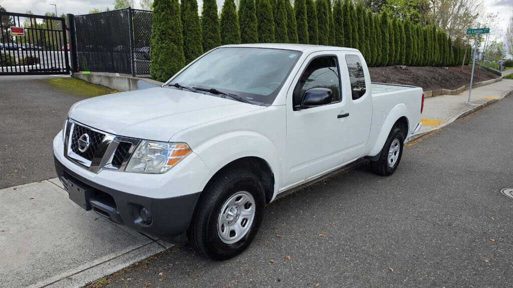 2017 NISSAN Frontier